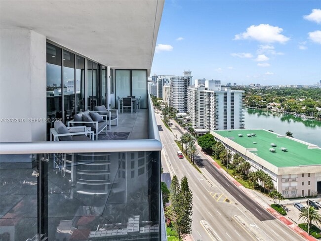 Building Photo - 5875 Collins Ave