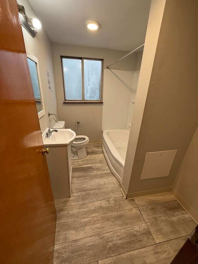 Building Photo - 2501 Arlington Ave