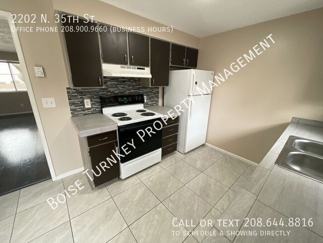 Building Photo - 2202 N 35th St