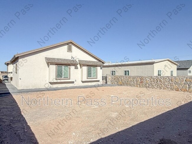 Building Photo - 14338 Kayla Mia Dr