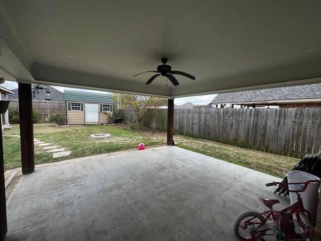 Building Photo - Close to Barksdale Air Force Base...