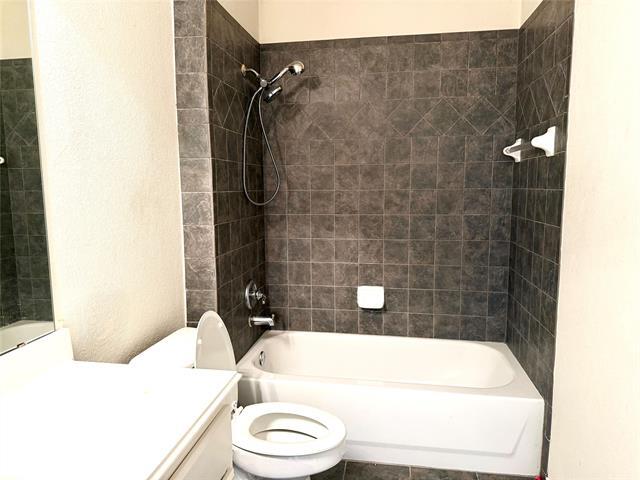 Building Photo - 9312 Cedardale Dr