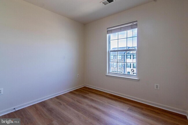 Building Photo - 15304 Pocopson Creek Way