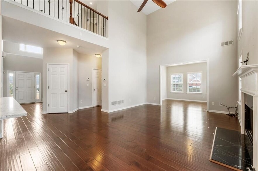 Building Photo - 12720 Morningpark Cir