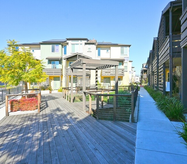 Building Photo - Beautiful Modern 3BR Home in the Heart of Milpitas