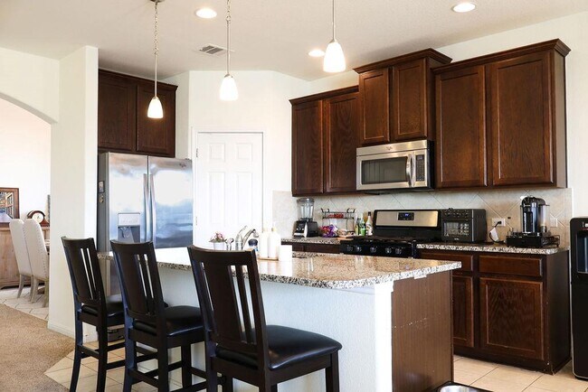 Building Photo - 13413 Larrys Ln