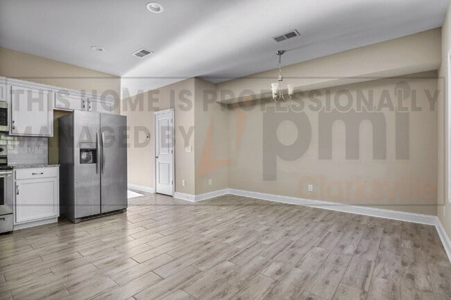 Building Photo - 402 Shelby St