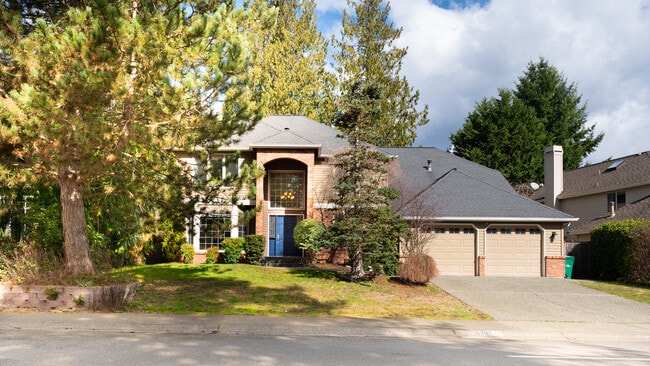 Primary Photo - 23516 NE 22nd St