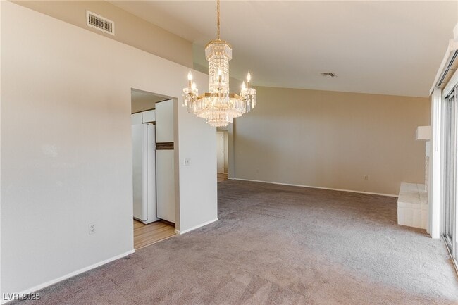 Building Photo - 8632 Desert Holly Dr