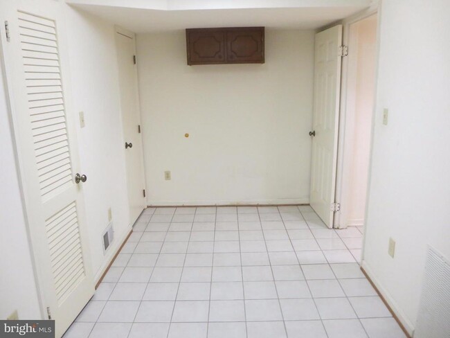Building Photo - 6322 Linway Terrace