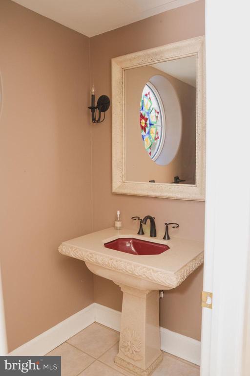 Building Photo - 6902 Tower of London Dr