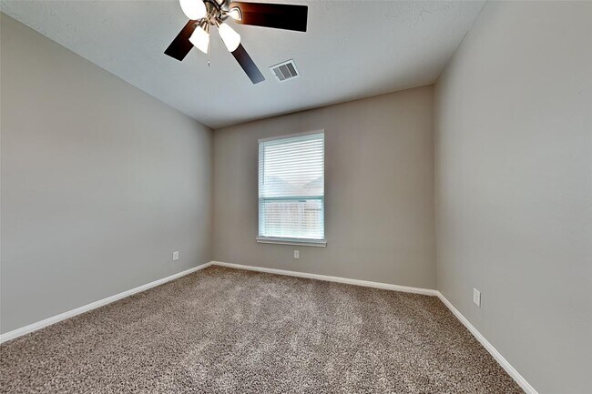 Building Photo - 30710 Basil Trace Dr