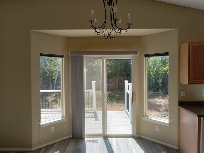Building Photo - 1596 Meachum Way