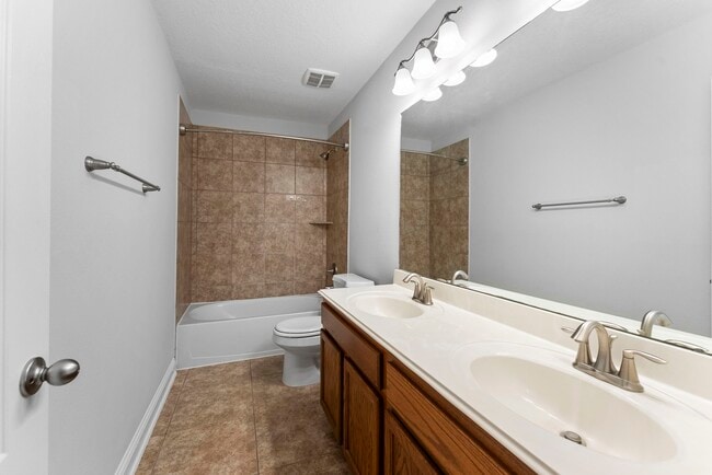 Building Photo - 122 Wood Drake Place