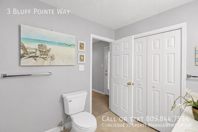 Building Photo - 3 Bluff Pointe Way