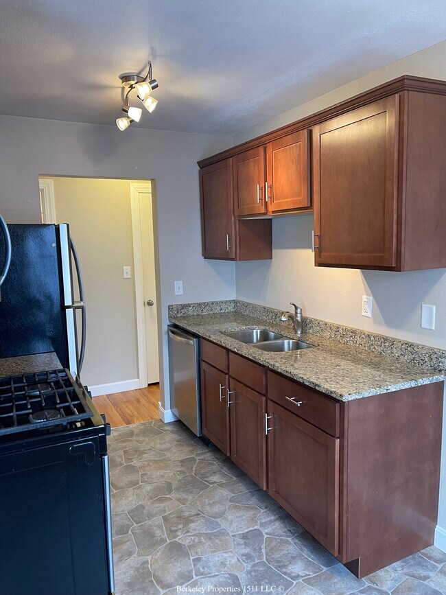 Kitchen 1 - 1511 7th St W