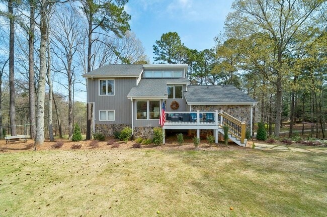 Building Photo - 1900 Snug Harbor Dr