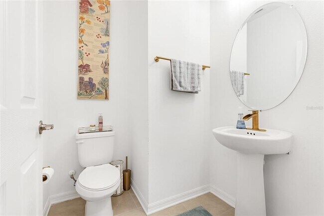 Building Photo - 1808 Fender Ln