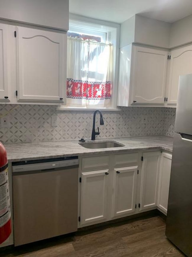 Building Photo - Amazing 2 bed 2 bath Near Cooper Hospital