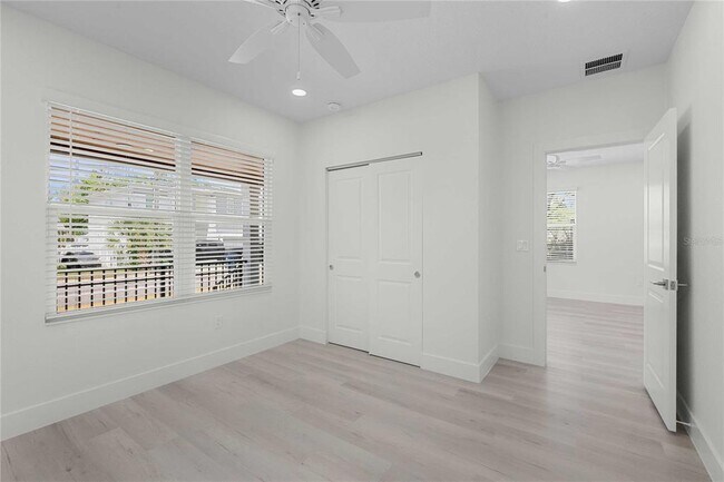 Building Photo - 2203 N Blvd