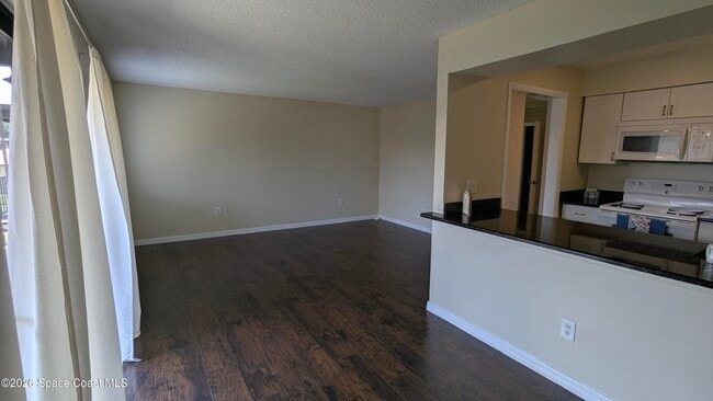 Building Photo - 205 San Paulo Cir