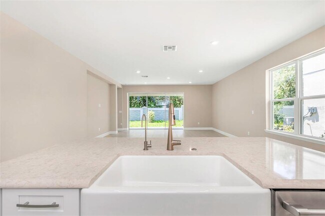 Building Photo - 2676 Leafwing Ct
