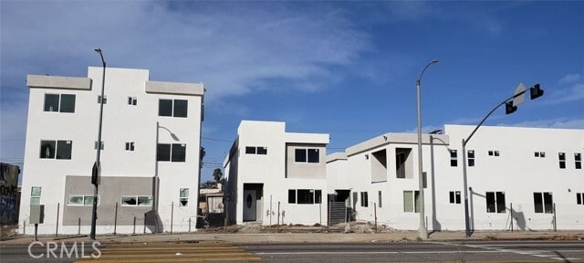 Primary Photo - 2053 W Florence Ave