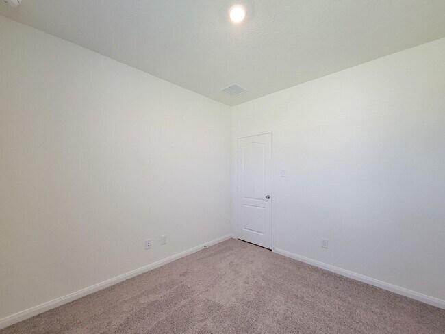 Building Photo - 2815 Lyra Ct