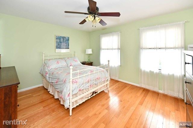 Building Photo - 2 br, 2 bath Condo - 101 Royal Ave