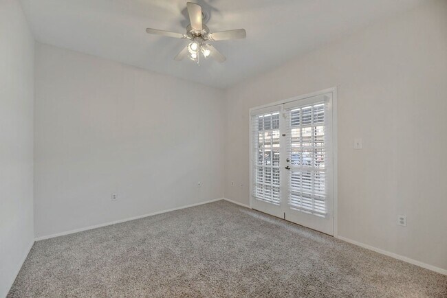 Building Photo - 2801 Rio Grande St