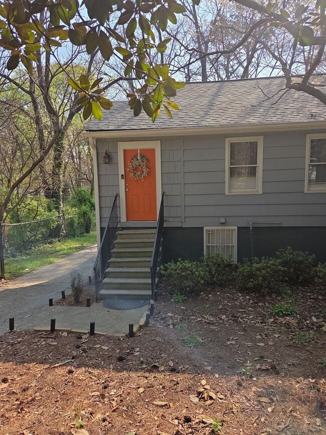 Building Photo - 2126 Jernigan Dr SE