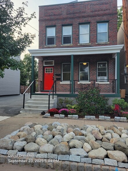 Street view - 28 Willowdale Ave