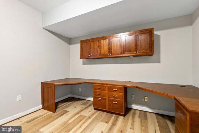 Building Photo - 41433 Red Hill Rd