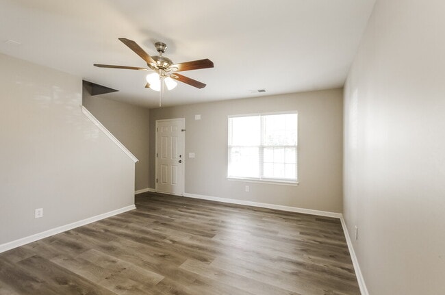 Building Photo - 5746 Laborde Ave