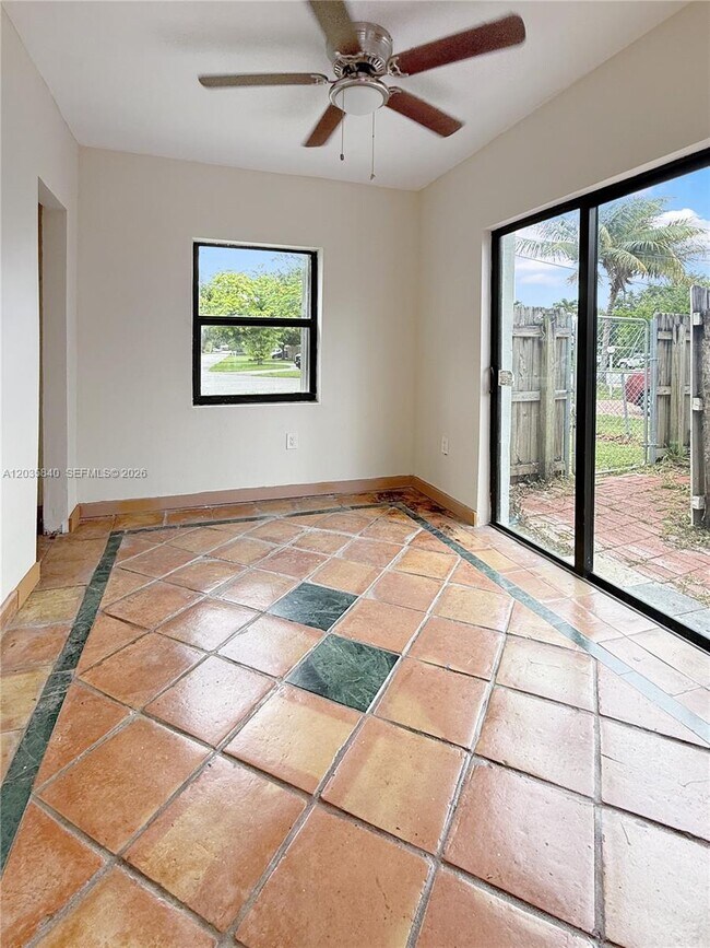 Building Photo - 3390 SW 75th Ave