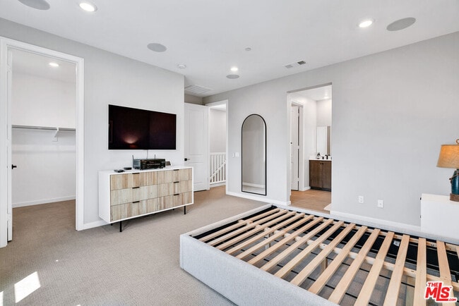 Building Photo - 515 Daniel Freeman Cir