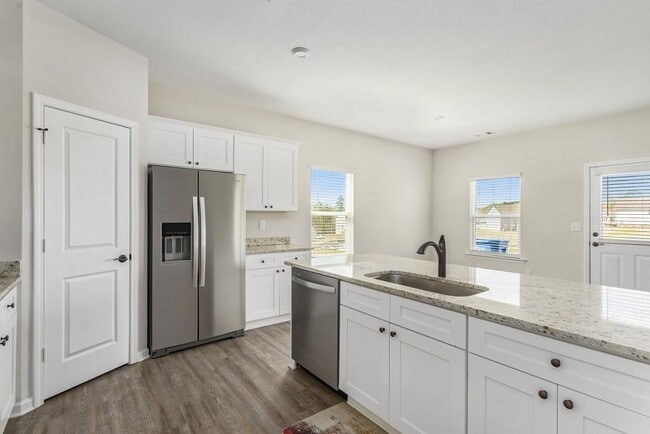 Building Photo - 489 Samara Ct