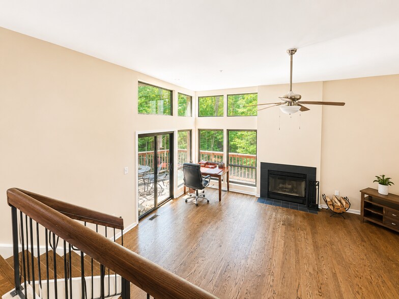 Building Photo - 9477 S Pointe Lasalles Dr