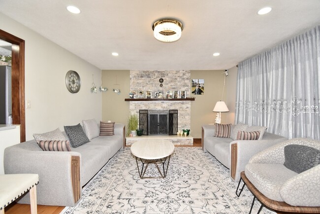 Building Photo - 67 Basil Rd