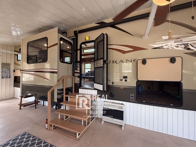 Building Photo - 12870 US-92