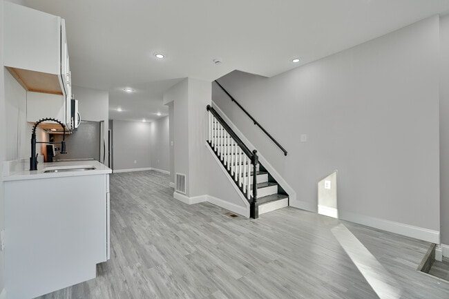 Building Photo - 412 Federal St