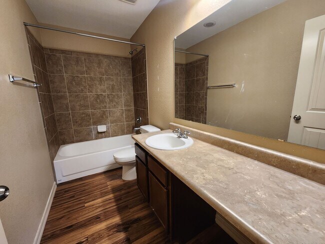 Building Photo - Stunning 4 Bed 3 Bath Home Near Peterson A...