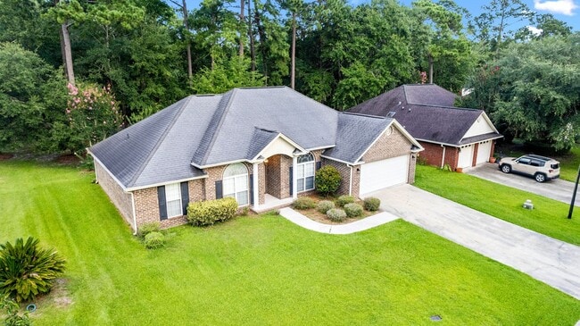 Building Photo - Deep Water Community - 4 Bed, 2 Bath Brick Home in Waterford Landing