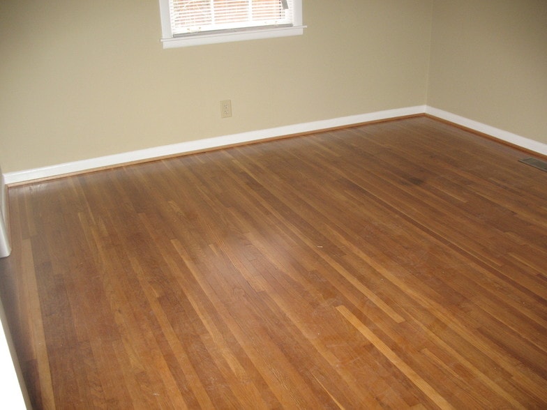 Building Photo - 2513 Ashwood Ave