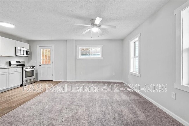 Building Photo - 3611 Baytree St