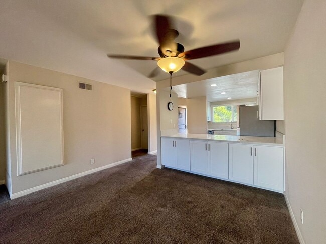 Building Photo - 2 Bedroom-2 Bathroom Single Story Condo; 2...