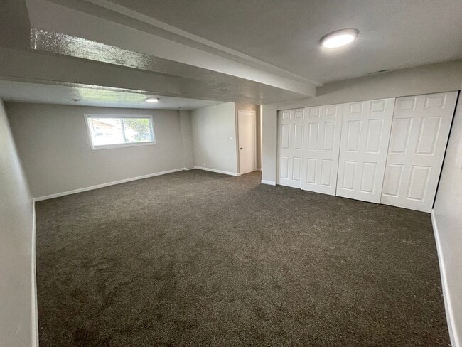 Building Photo - Beautiful 4 Bed 2 Bath House in Taylorsville!