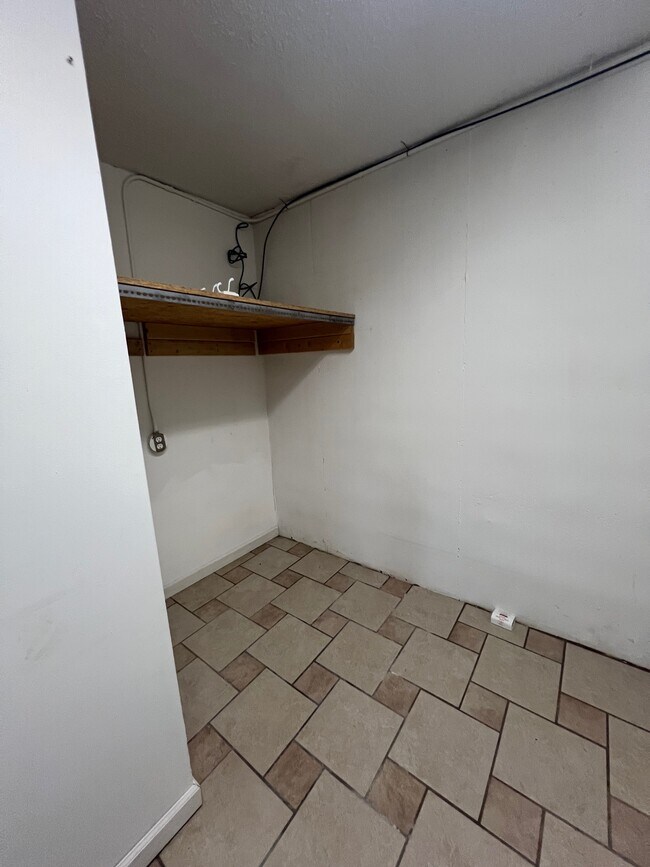Building Photo - 304 Lawson Dr