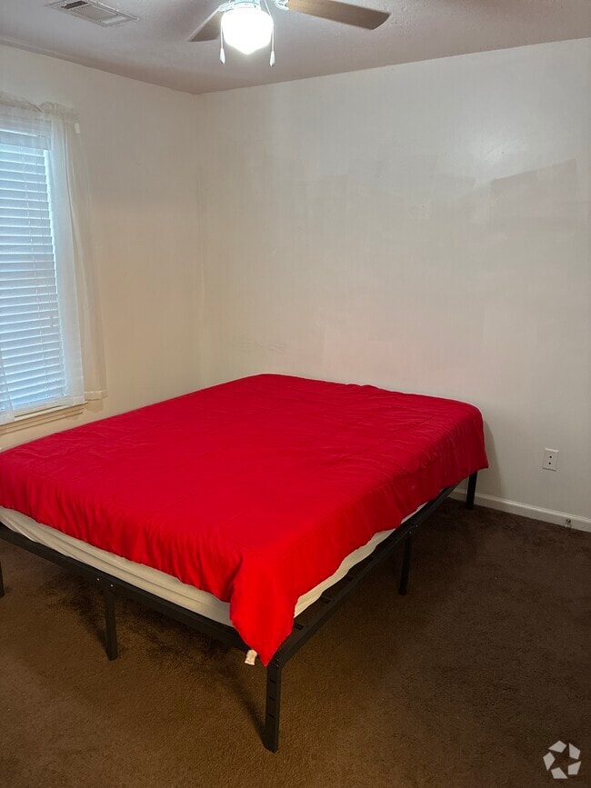 Building Photo - 474 Regency Park Dr