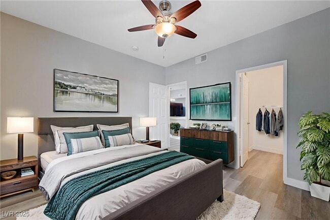 Building Photo - 2615 W Gary Ave